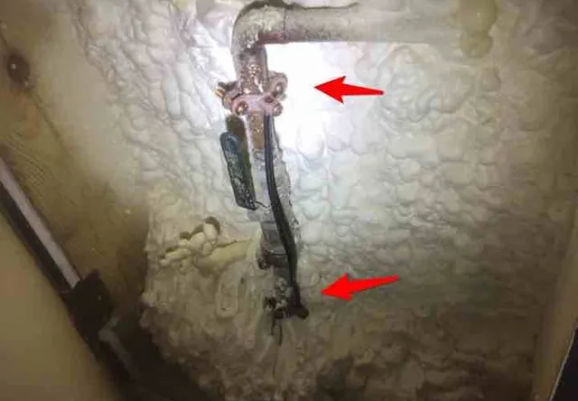 Grounding not verified, ground tag missing: photo 2 from a Chicago inspection report