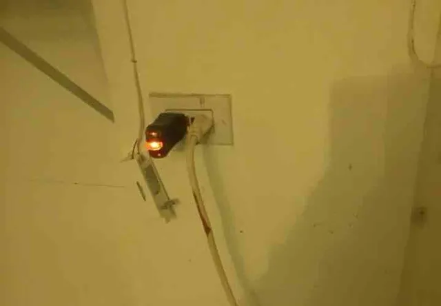 Garage GFCI outlet didn’t trip when tested: photo 1 from a Chicago inspection report