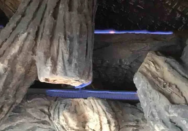 Gas fireplace flames won’t turn up: photo 2 from a Chicago inspection report
