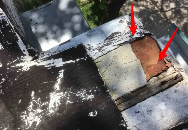 Cracked parapet walls and coping: photo 2 from a Chicago inspection report